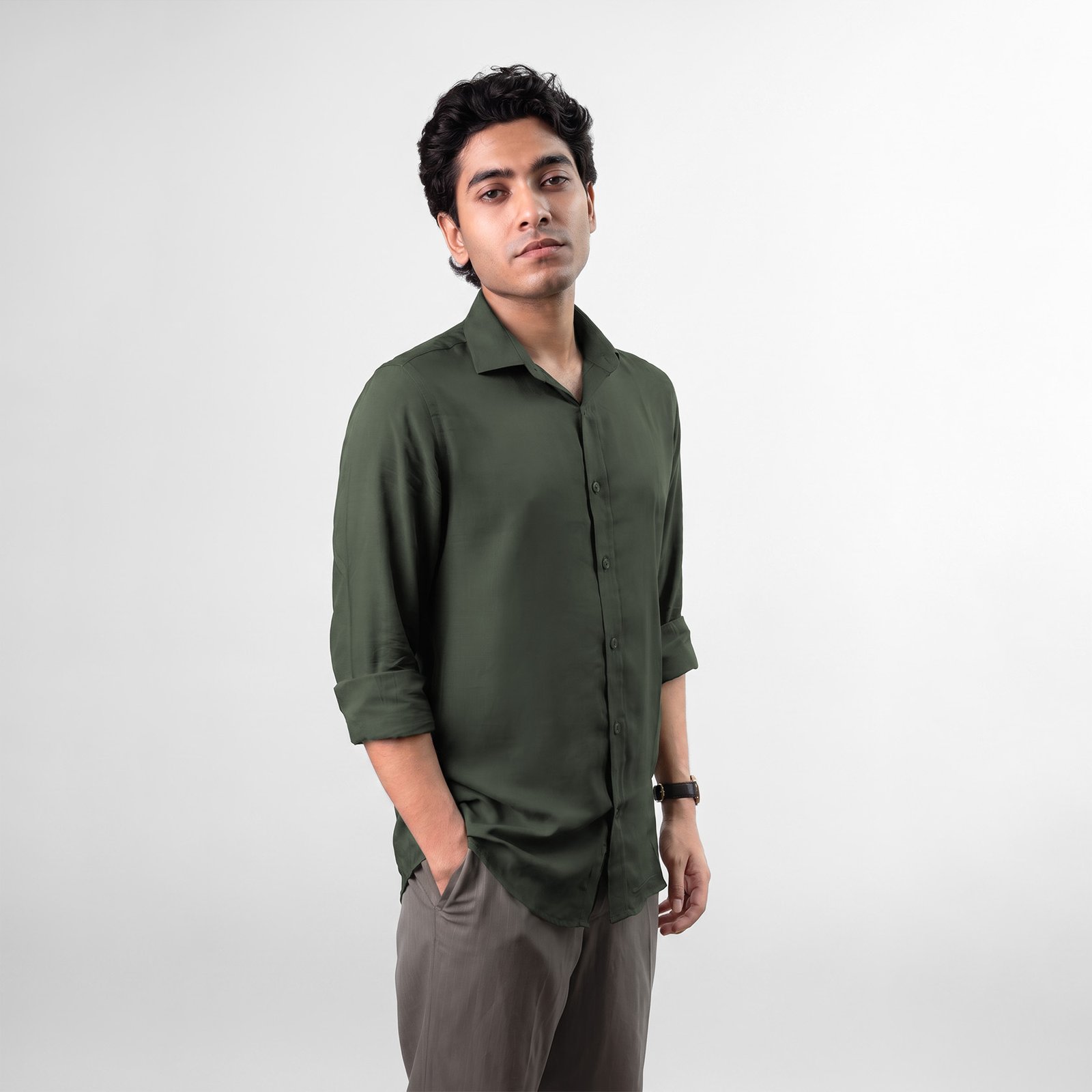 Linen Shirts Model_Dark Olive_Stand
