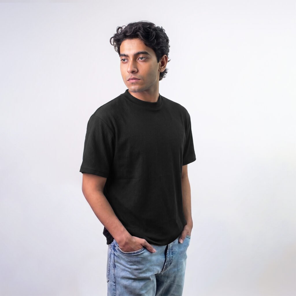 Textured T-shirt: Black